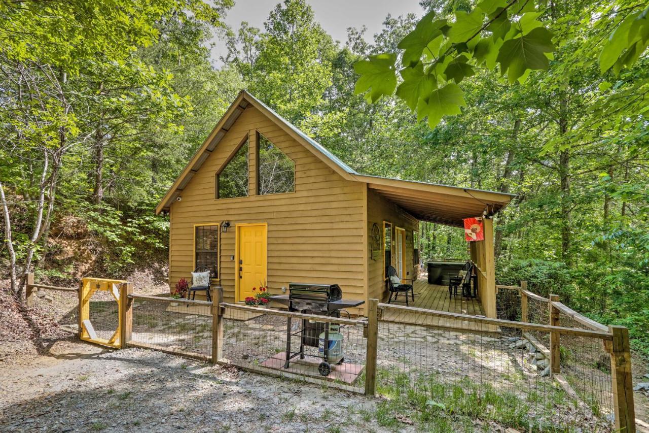Bumblebee Cottage Murphy Retreat With Hot Tub Salem Exteriér fotografie